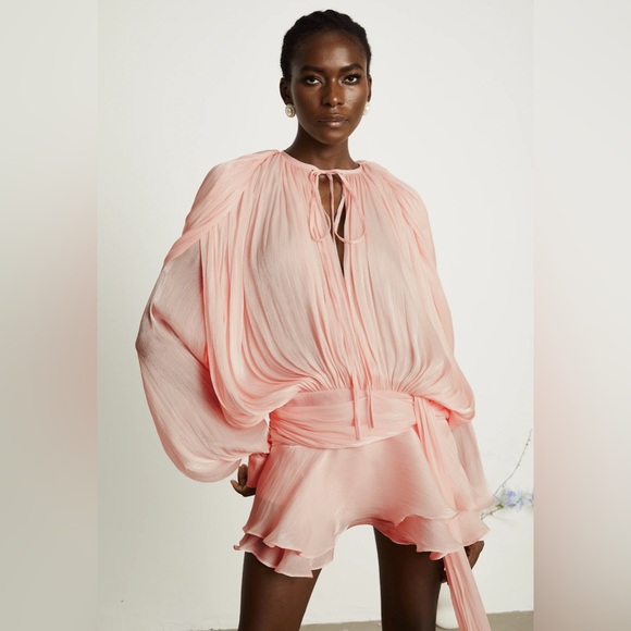 Elegant Pink Pleated Blouse & Shorts - Picture 1 of 1